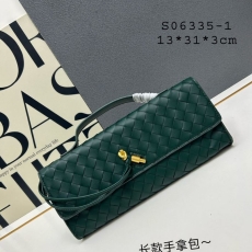 Bottega Veneta Clutch Bags